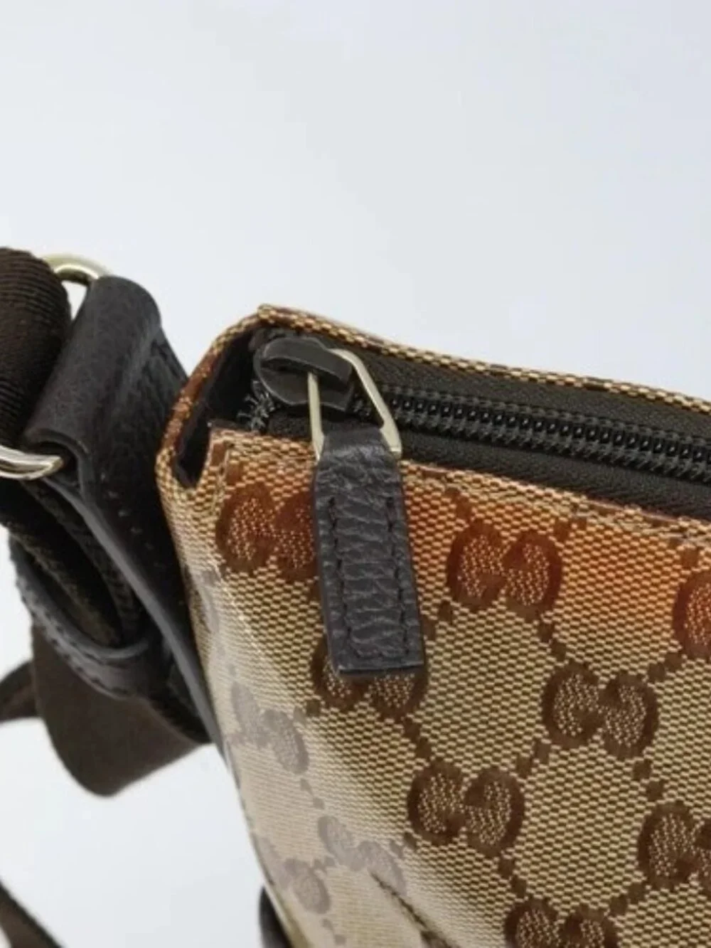 GUCCI GG Crystal Shoulder Bag Coated Canvas Beige Gold 374411 Auth SW2277A